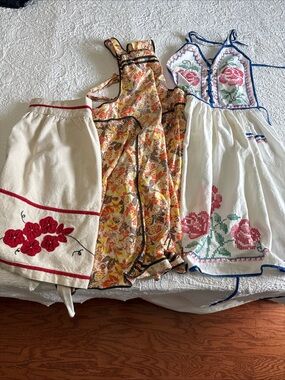 3 Vtg. 50’s Kitchen Aprons 1 Half & 2 Full Aprons Embroid. Cross Stitch Smocking
